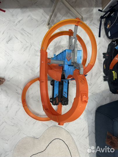 Hot wheels трек