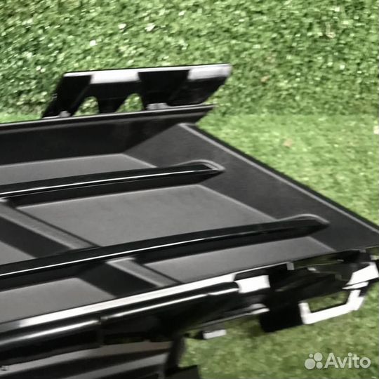 Решетка переднего бампера Бмв Х7 G07 (2019-2022)