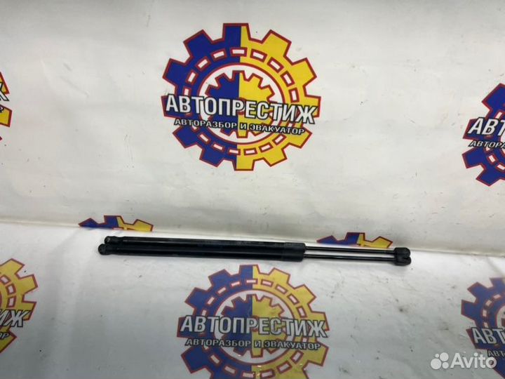 Амортизатор капота Mercedes-Benz E-Class 2010