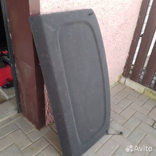 Задняя полка на Volkswagen Tiguan