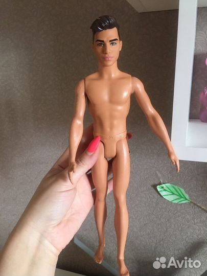 Кукла кен красавчик