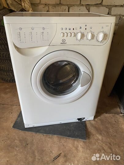 Стиральная машина indesit