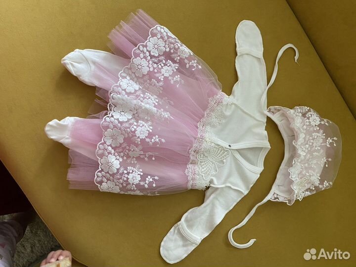 Костюм на выписку для девочки