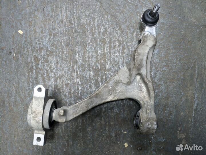 Рычаг пер. прав. Nissan Infiniti G35