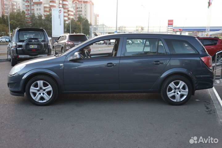 Opel Astra 1.6 МТ, 2010, 47 000 км