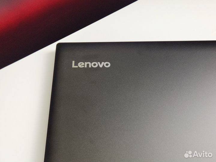 Lenovo IdeaPad 330 i3-7100U 940MX 8GB/1TB HDD