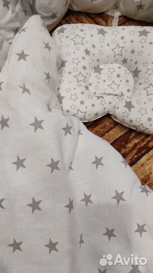 Бортики в кроватку+одеяло+подушка