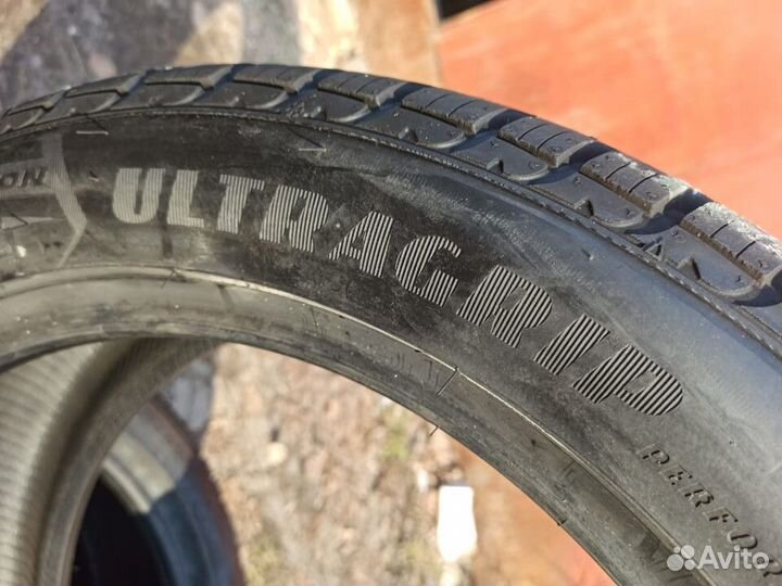 Goodyear UltraGrip 8 Performance 245/45 R18 100V