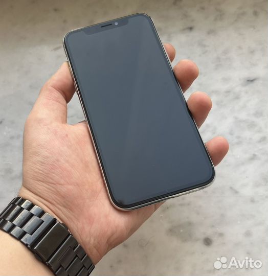 iPhone X, 64 ГБ