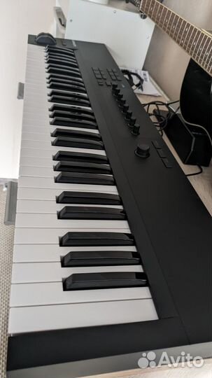 Native instruments komplete kontrol A61