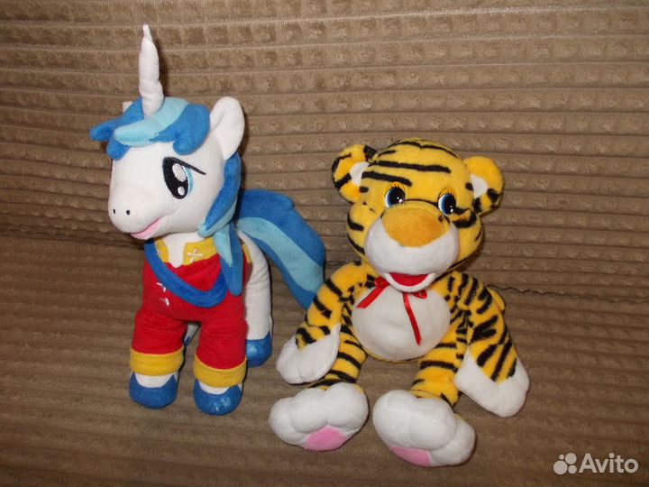 Поющие мягкие игрушки пони и тигрёнок