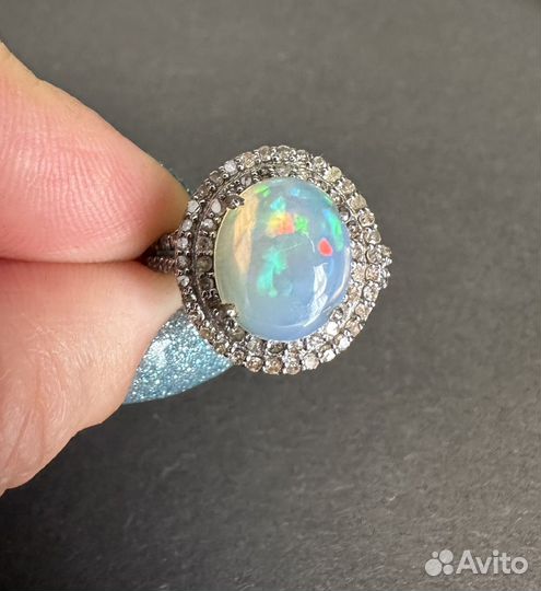 Кольцо с опалом и бриллиантами