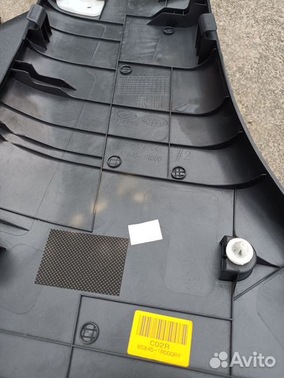 Hyundai Solaris пластиковая панель салона