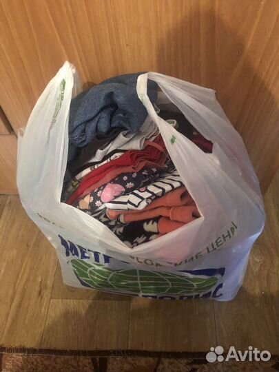Отдам вещи на девочку