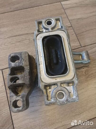 Опора двигателя volkswagen tiguan