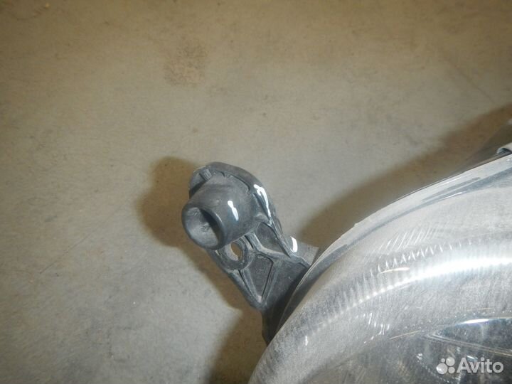 Б/У Б/У Фара левая, Skoda (Шкода) -yeti (09)