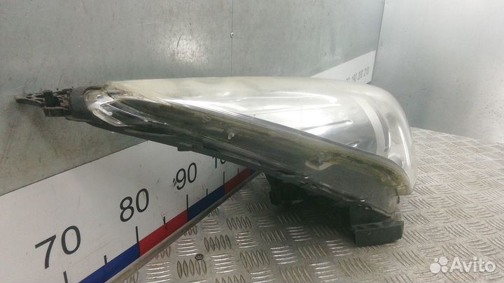 Фара правая Peugeot 5008 2010