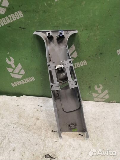 Обшивка стойки Опель Мерива
