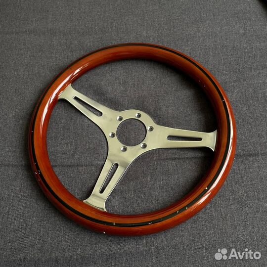 Деревянный руль из Японии