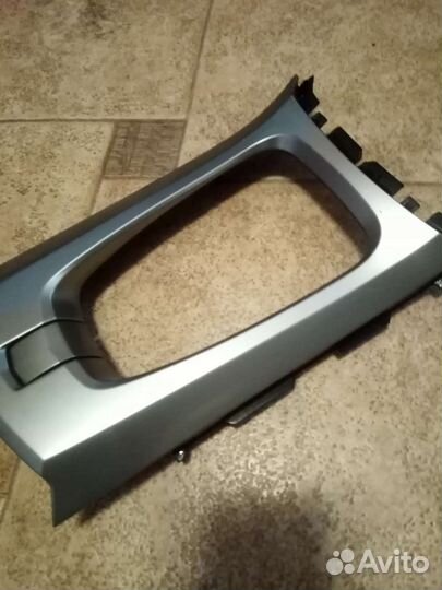 Накладка кпп Cadillac CTS 2