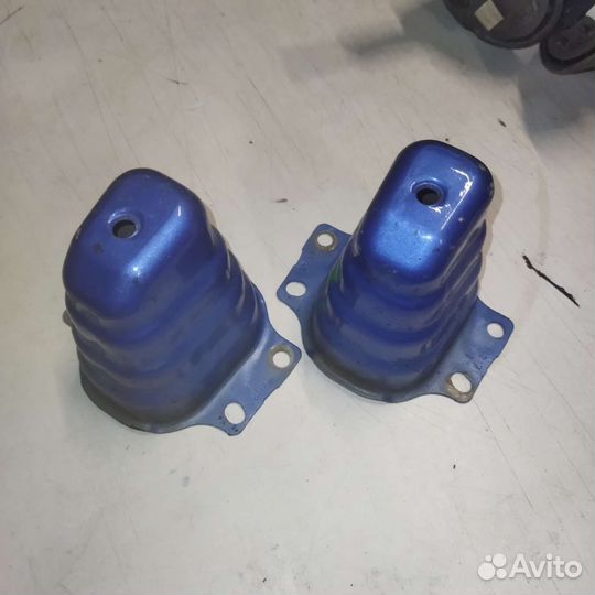 Кронштейн заднего бампера L/R Nissan Note