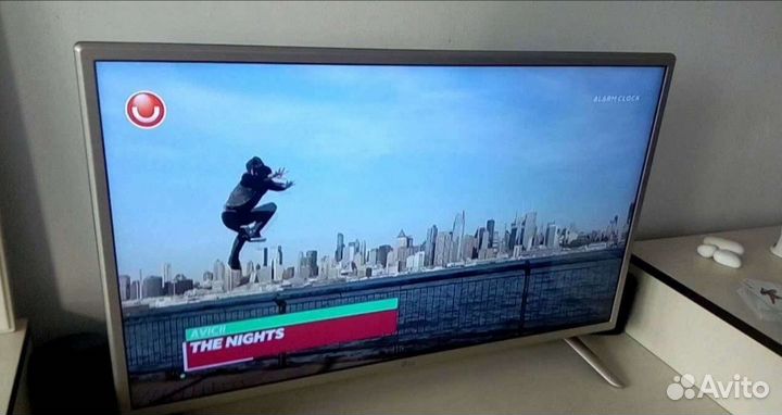 Телевизор LG 32 FullHD