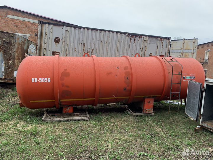 Емкость металлическая 12 кубов