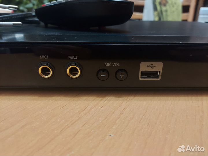 DVD плеер с караоке Samsung dvd-p390k