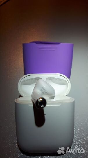 Наушник левый и кейс Apple AirPods 2 Оригинал