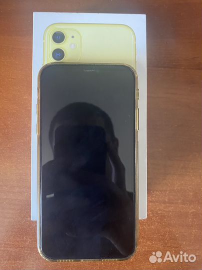 iPhone 11, 64 ГБ