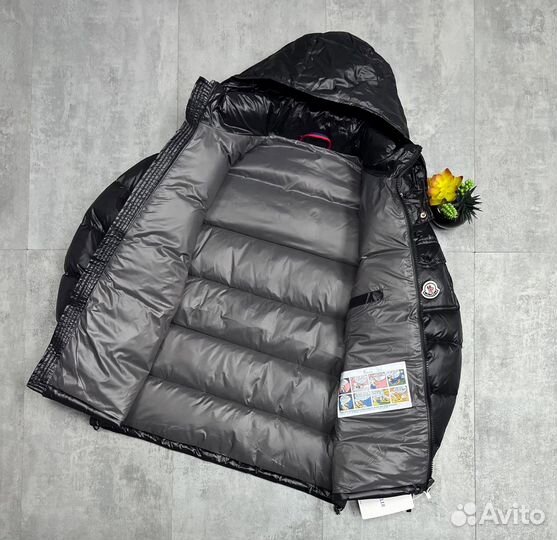 Пуховик Moncler