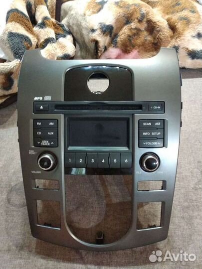 Магнитола kia cerato 2 с рамкой под климат