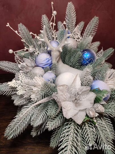 Новогодняя композиция с оленем