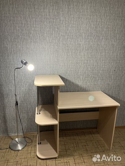 Стол письменный