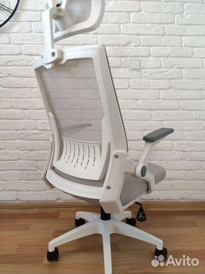 Компьютерное кресло