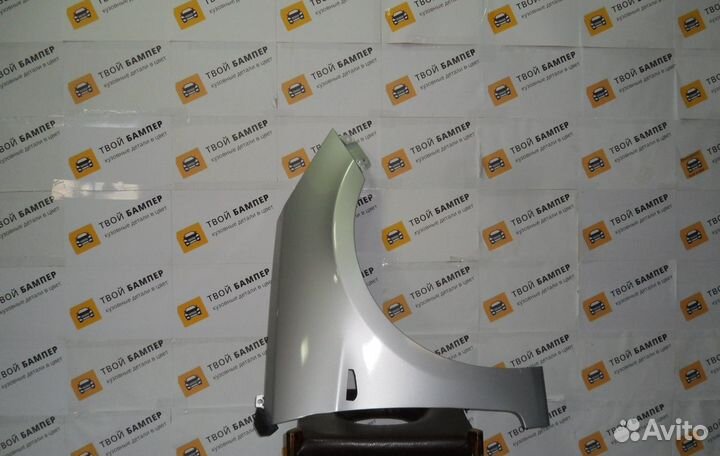 Хендай Солярис Крыло Правое Серебристое RHM