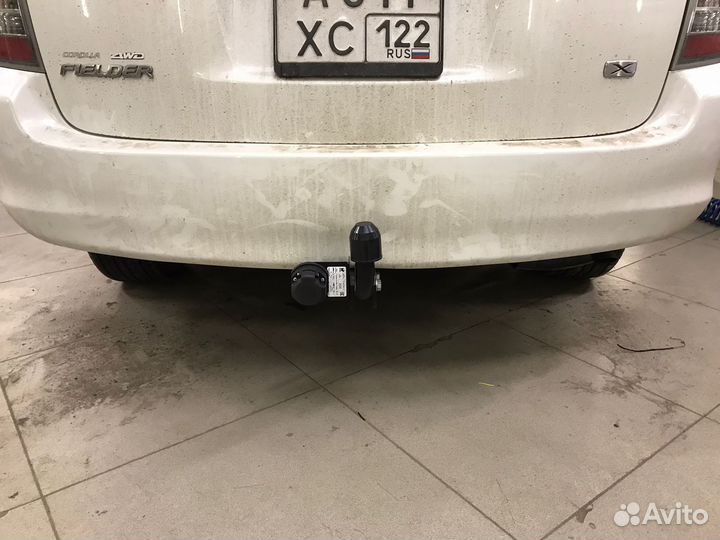 Фаркоп Toyota Corolla Fielder 2000-2012