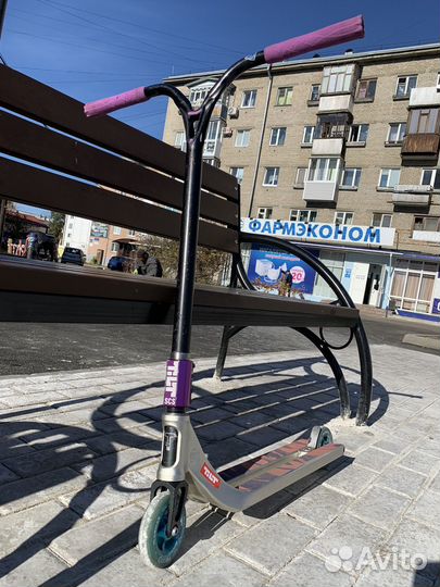 Трюкавой самокат кастом