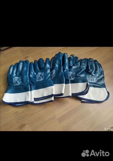 Перчатки нитриловые