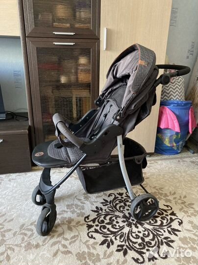 Прогулочная коляска Safari