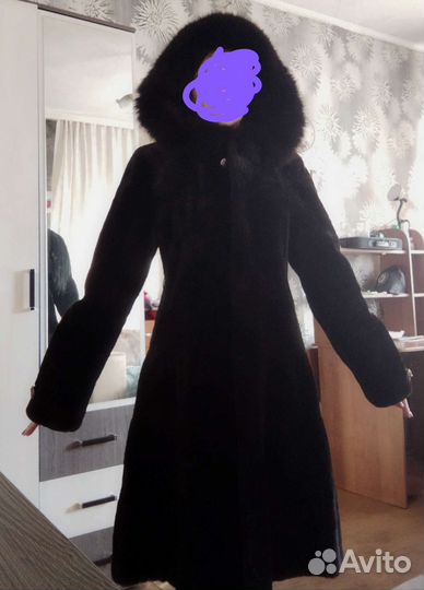 Шуба мутоновая с капюшоном, р. 44