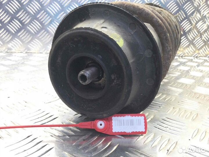 Стойка передняя левая Volkswagen Golf ABD