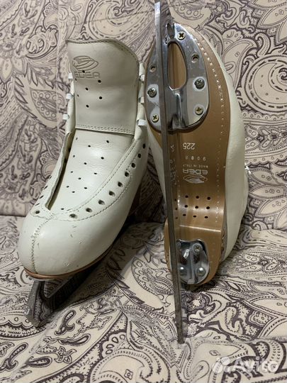 Фигурные коньки edea 225