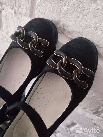 Туфельки в школу