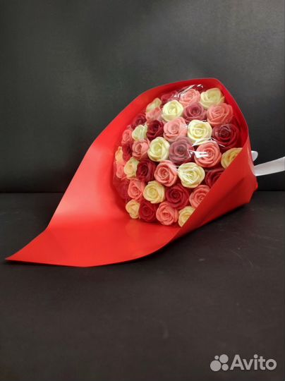 Розы из Белого Шоколада - 37 шт в Букете