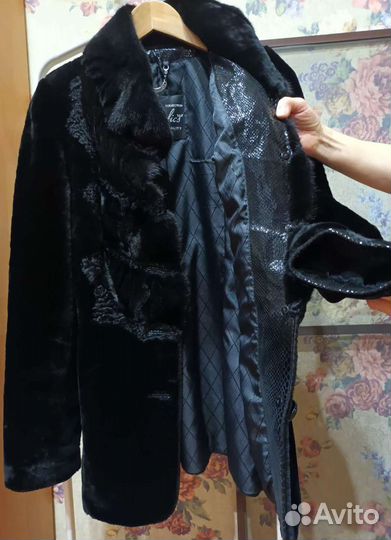 Шуба, 42 р-р (норка, каракуль)