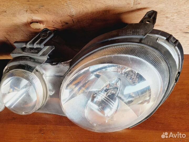 Фара левая и правая opirus