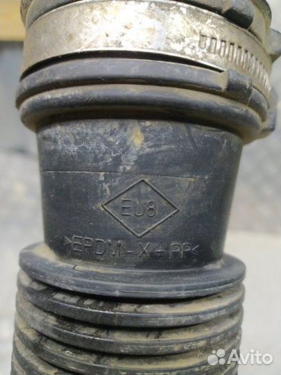 Патрубок воздушного фильтра Renault Scenic 3