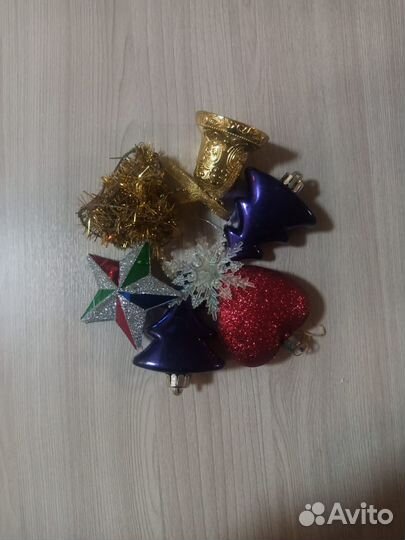Елочные игрушки