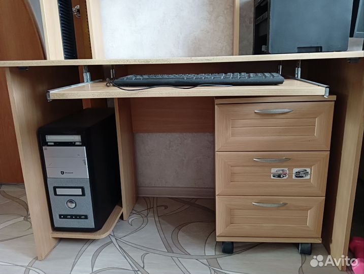 Компьютерный стол бу